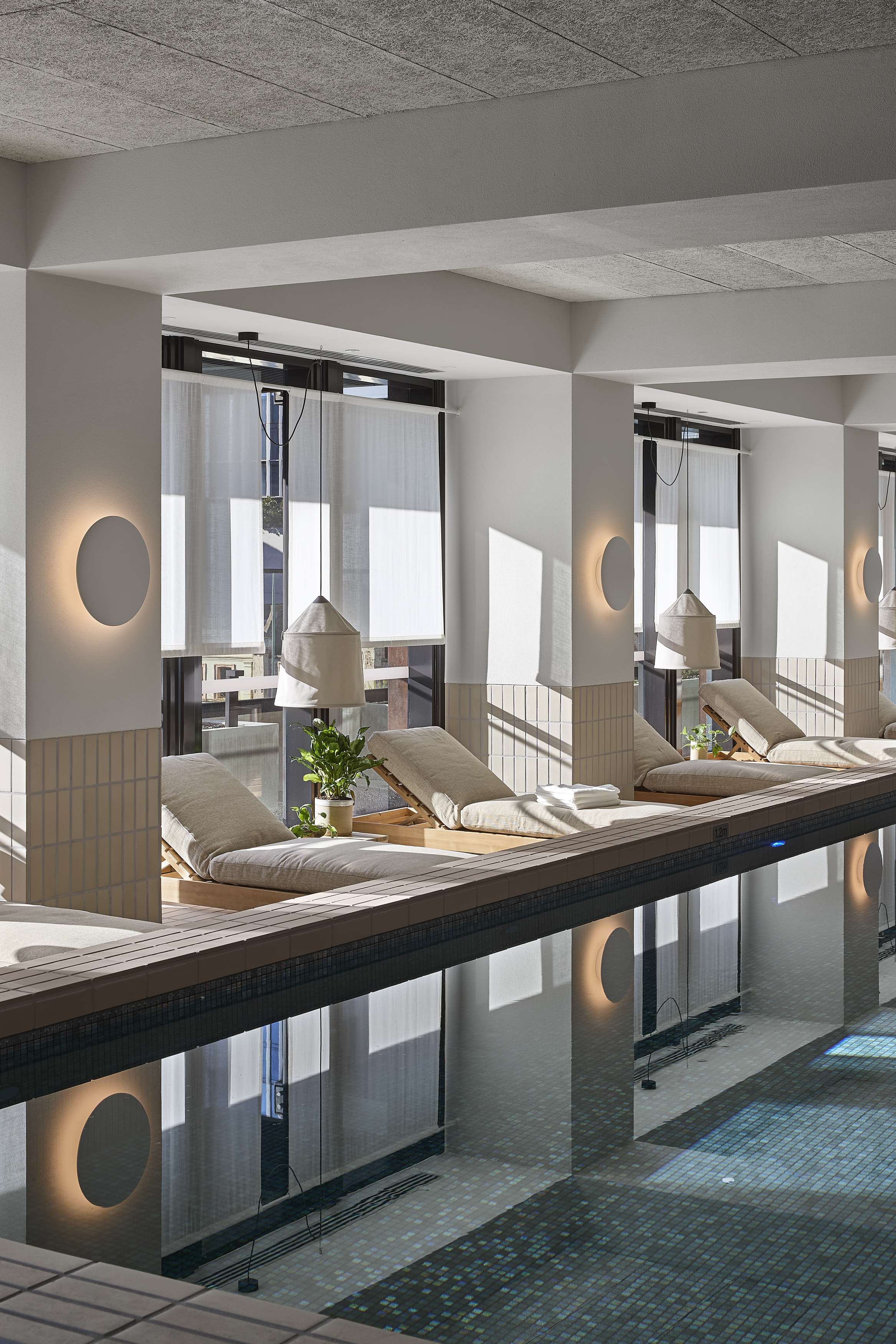 LIV Aston Pool