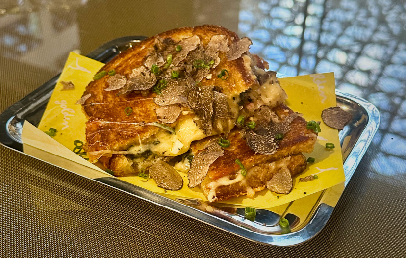 Golden truffle toastie