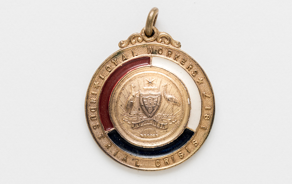 Medals were issued to loyalists who remained at work throughout the strike.