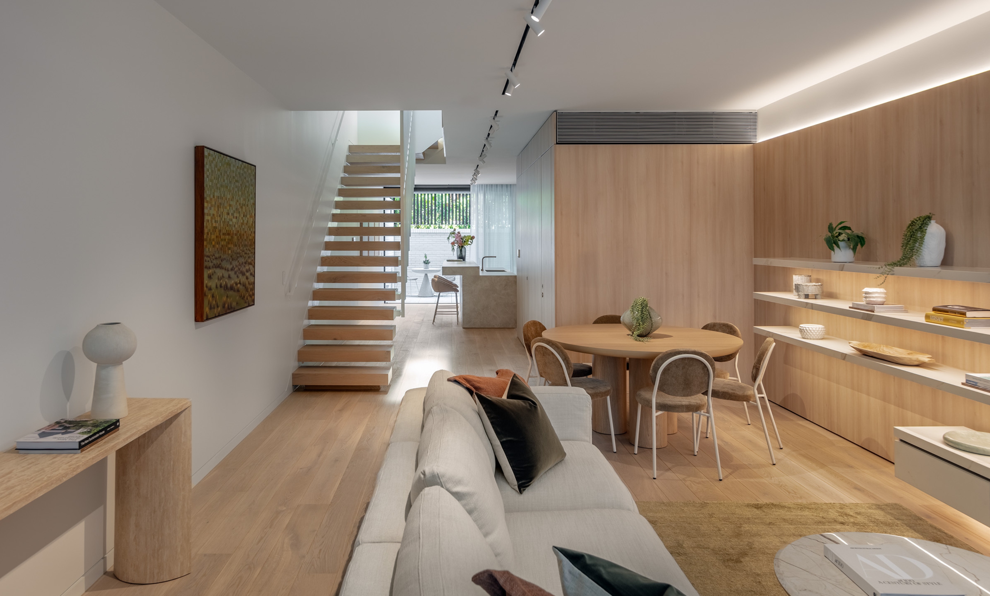 87 Portman St - living room 1