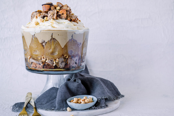 Hot Cross Bun Easter Trifle