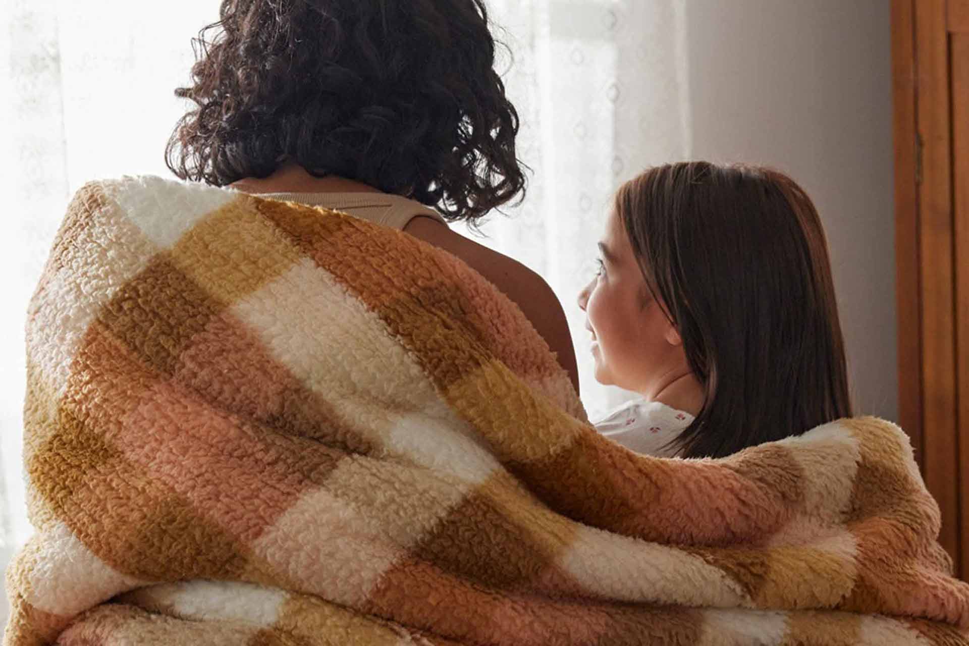 Warm and fluffy blanket throws from Adairs 