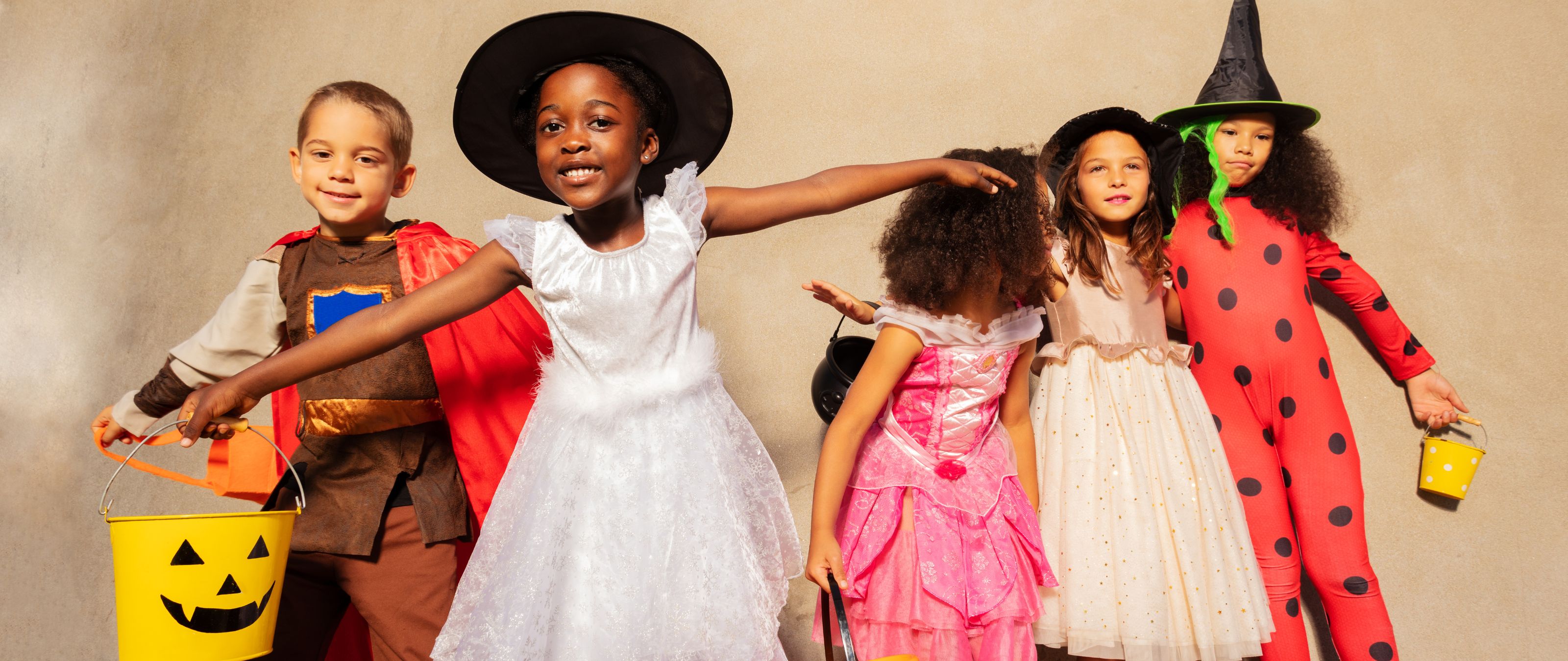 SPOOK-TACULAR Trick or Treat Event β Face Painting, Lollies & Halloween Fun!